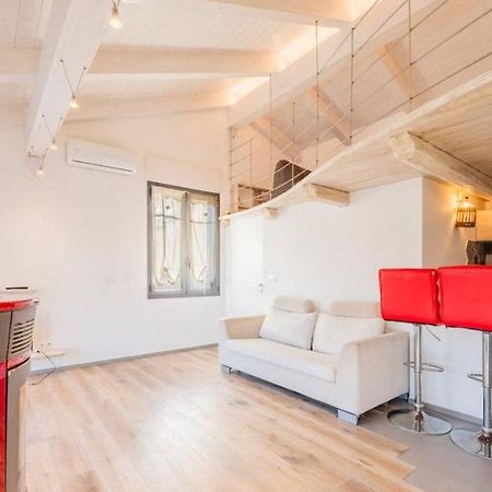 Appartamento Spotorno Con Ampio Terrazzo Attrezzato Anche Con Angolo Cottura Exterior foto
