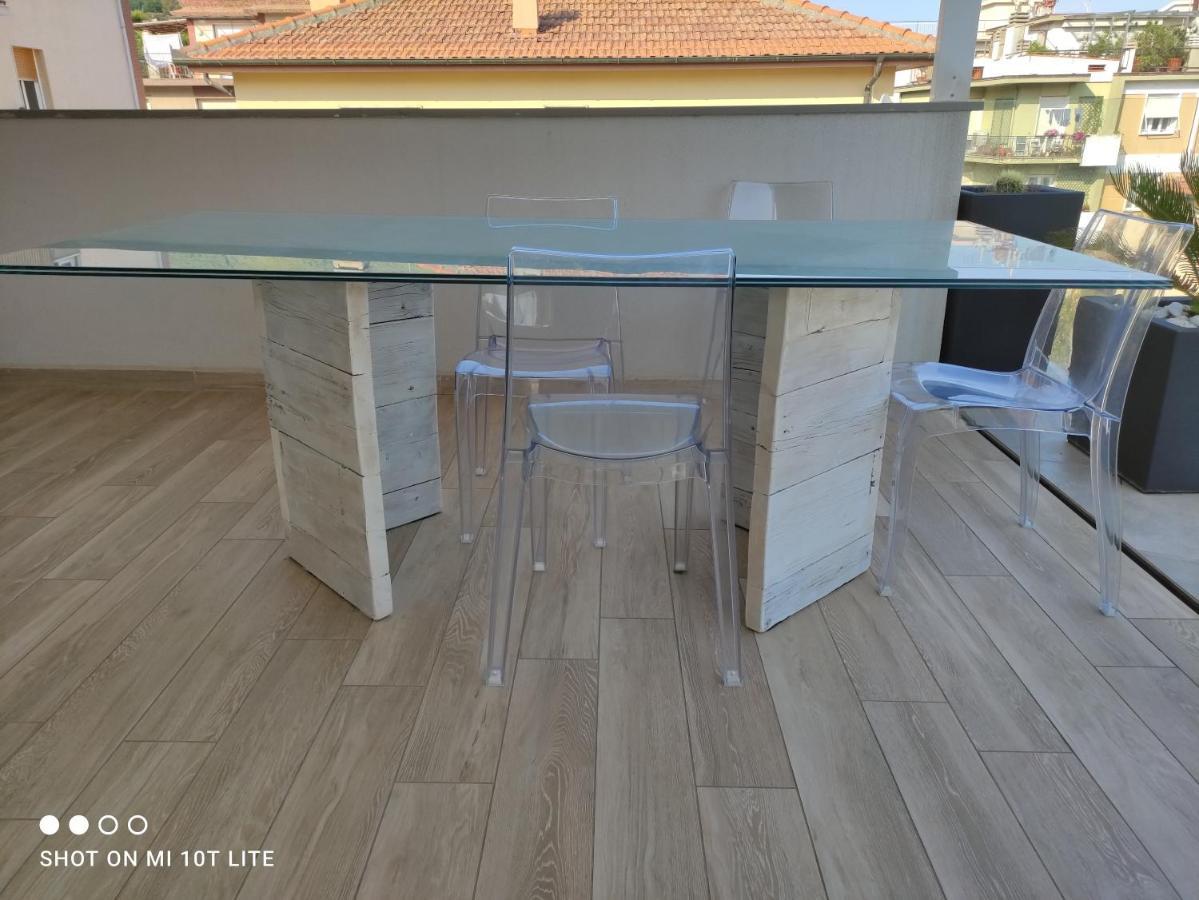 Appartamento Spotorno Con Ampio Terrazzo Attrezzato Anche Con Angolo Cottura Exterior foto