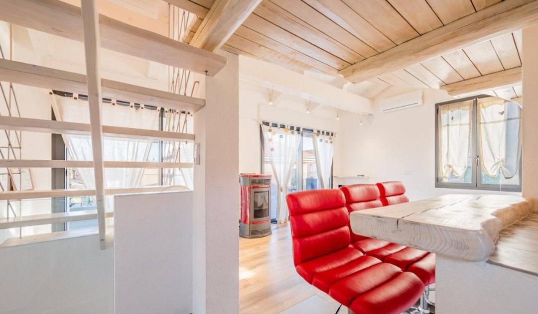 Appartamento Spotorno Con Ampio Terrazzo Attrezzato Anche Con Angolo Cottura Exterior foto